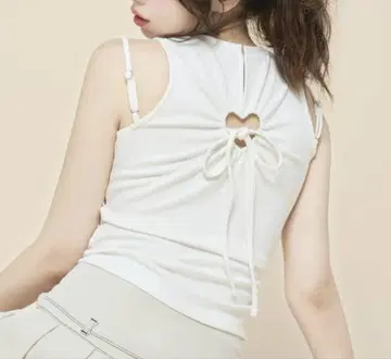 andmary Heart point tops ivory