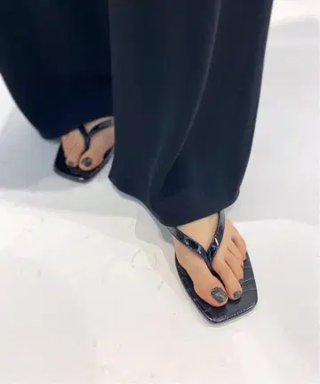 [새상품] AP STUDIO 스튜디오아멜리아 크로커 스퀘어토 통
