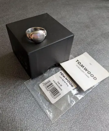 TOM WOOD Link Signet Ring