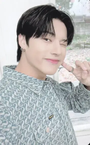 ATEEZ 3기 WOO YOUNG 트레이딩 카드 3기