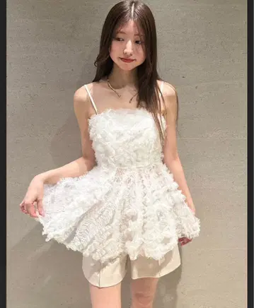snidel 튤 자수 베어 페플럼 TOPS WHT/F