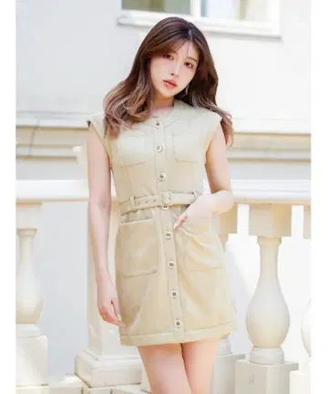 다리치 클래시컬 실루엣 원피스