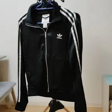 adidas 백 플리츠 트랙 자켓 사이즈 L 초레어