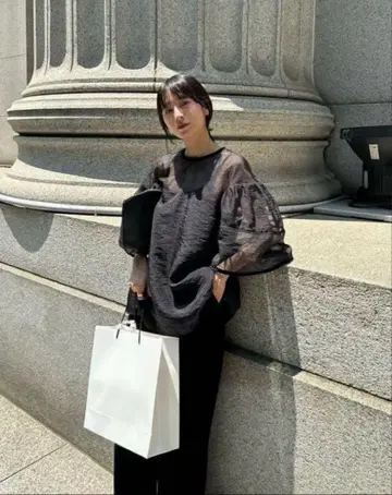 CLANE VELOR PIPING SHEER BLOUSE