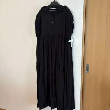미사용 새상품! ayane 후드 부착 티어드 원피스