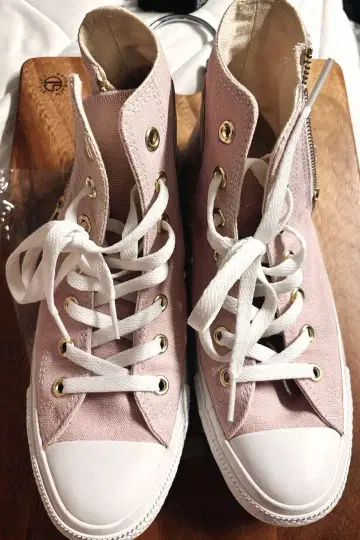 Converse 핑크 하이컷 스니커즈 25cm
