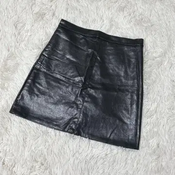 [ c5050 ] 새상품급 GRL 미니 스커트 타이트 가죽 블랙