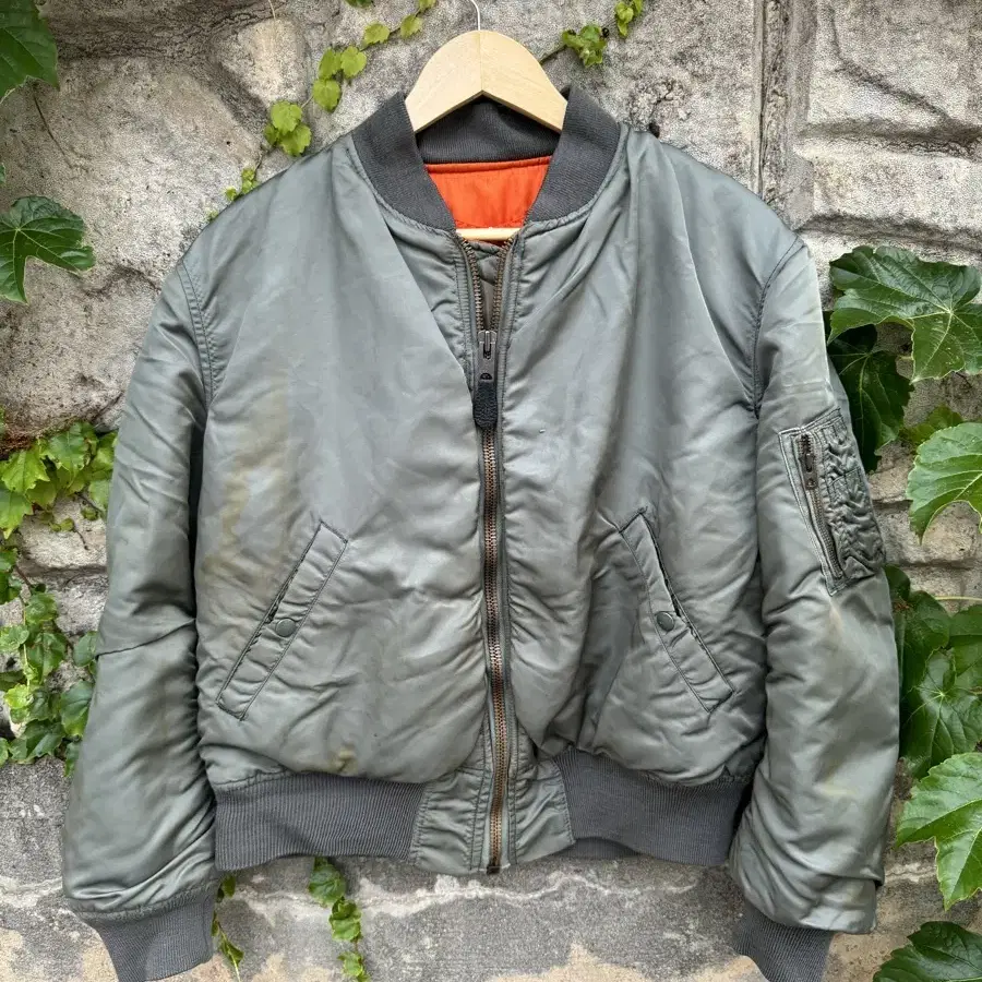 60s 実物 USAF MA-1 ALPHA INDUSTRIES社 Vintage 60's Alpha Industries Ma 1 Military Flight Bomber