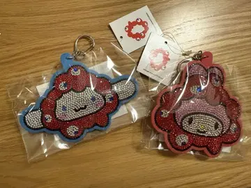 만박 산리오 반짝이 가죽 키링 2개 세트
