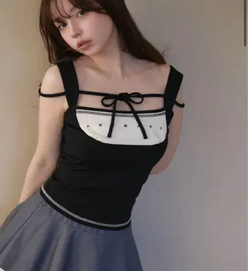 andmary Luca stitch tops black 앤드마리