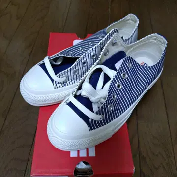 새상품 CONVERSE ALL STAR 스니커즈 네이비 스트라이프