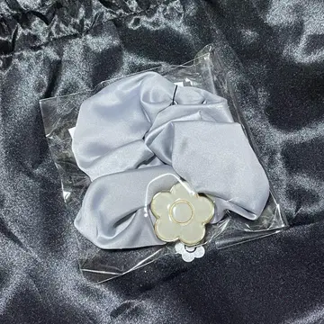 MARY QUANT 마블 캔디 데이지 스크런치 라이트 블루