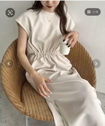 CAPRICIEUX LE'MAGE 드로스트 민소매 원피스