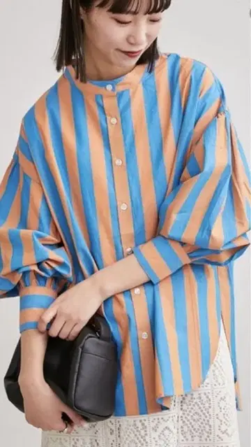 차오패닉 티피 노카라 셔츠