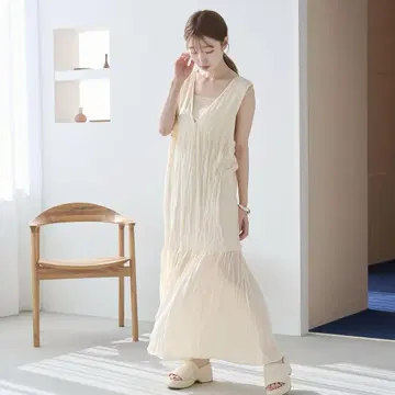 Kastane 아이보리 슬리브리스 롱 원피스