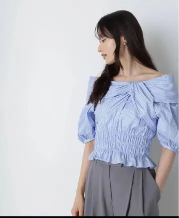 스트라이프 크로스 리본 블라우스 NATURAL BEAUTY BASIC