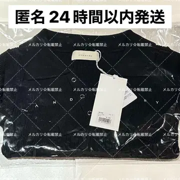 andmary Lindsay logo tops black