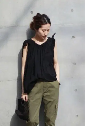 프레임워크 론 리본 개더 블라우스 블랙 프리 사이즈