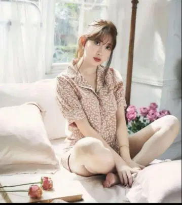[ 새상품급 ] Her lip to Cherry 룸웨어 셋업 파우치 포함