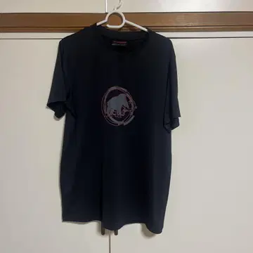 MAMMUT 블랙 T셔츠 자수 로고