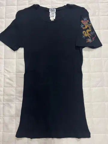 D&G 블랙 티셔츠 드래곤 자수