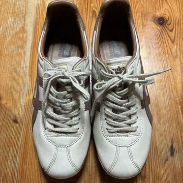 오니츠카타이거 스니커즈 23.0cm
