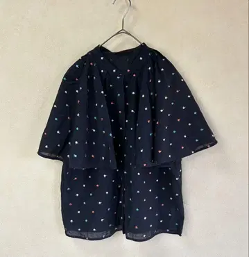 투모로우랜드 캔디 도트 자수 케이프 칼라 블라우스
