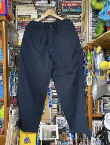 BROCHURE 1P CHINO 네이비 S 사이즈