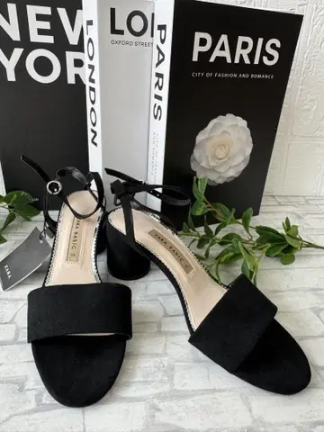 미사용 새상품 ZARA BASIC 스트랩 하이힐 블랙
