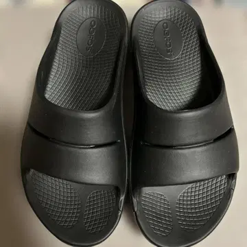 우포스 리커버리 샌들 23cm 블랙