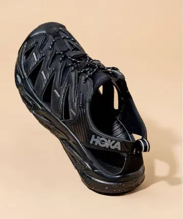 새상품 호카오네오네 호파라1 블랙 26cm