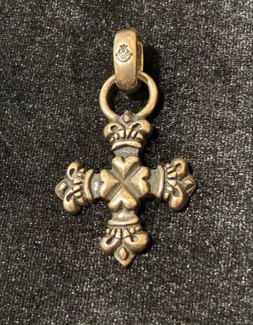 가보라토리 메모리얼 4 하트 크라운 펜던트 Gaboratory