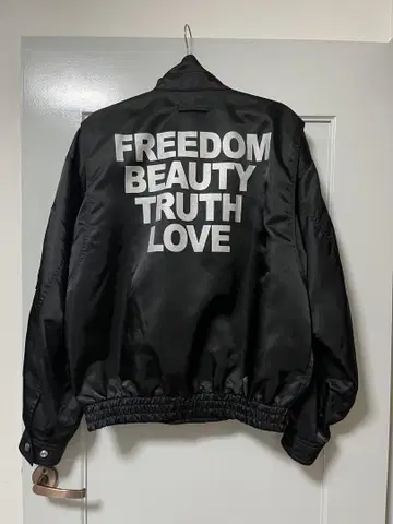 Vaquera 21ss 슬로건 봄버 자켓