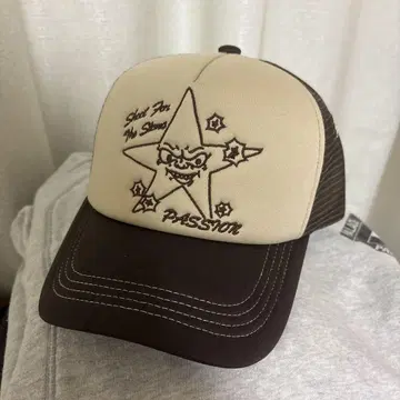 PASSION TARGET PRACTICE TRUCKER BRAUN