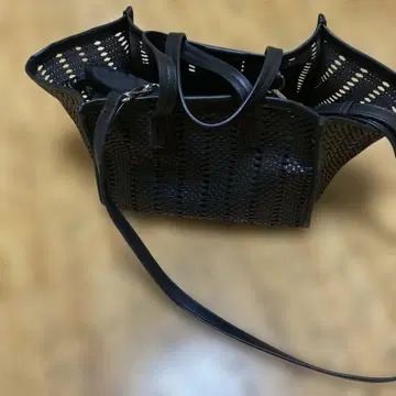 유나이티드 애로우즈 블랙 바스켓백