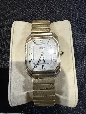 SEIKO 쿼츠 팔각형 손목시계
