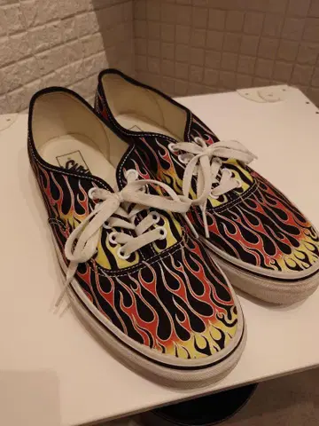 VANS 어센틱 파이어 패턴 프레임 27cm