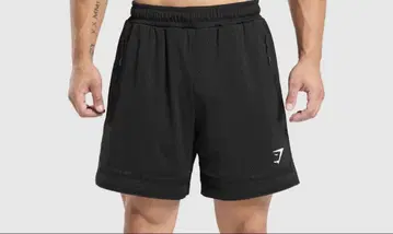 Gymshark 메쉬 블랙 숏팬츠 지퍼 포켓 부착