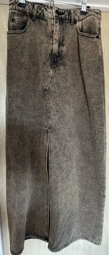 JEANASIS 미디 스커트 슬릿 있음