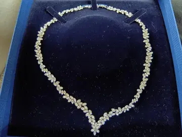 Swarovski 목걸이와 귀걸이 세트