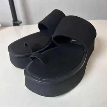 ZARA 자라 플랫폼 샌들 통굽 트랙 밑창 35 블랙