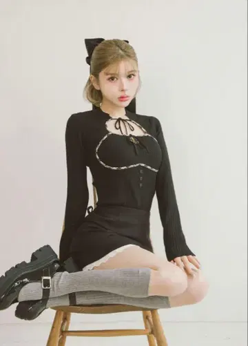 Darich 프론트 오픈 리브 니트 탑 블랙