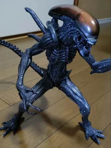 에이리언 피규어