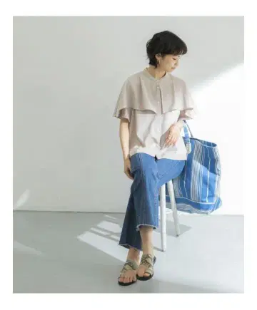 새상품급 어반 리서치 케이프 상의