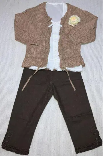 카네코 이사오 브라운 7부 기장 팬츠