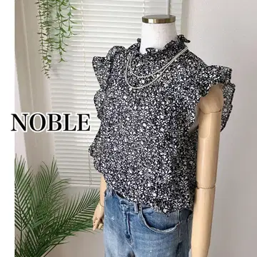 [ 2023 SS ] NOBLE 모노톤 플라워 프린트 슬리브리스 블라우스