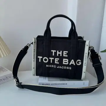 [ MARC JACOBS ] 더 자카드 토트 백 스몰