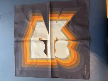 AKRIS 100주년 기념 실크 스카프 그래픽 디자인