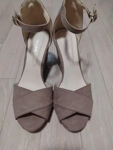 브라운 오픈토 샌들 높은 힐