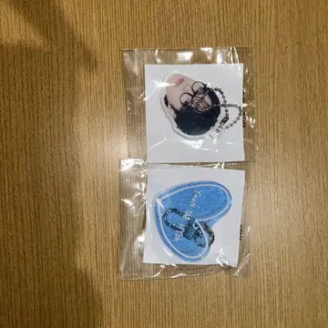 캡슐 토이 윤제혁